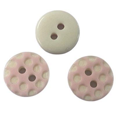 ブラウスの特別な表面プラスチック樹脂ButtonsTwoは縫うことのための16Lピンク色に穴をあける